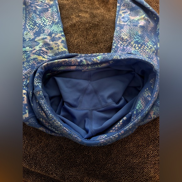 CVG XS Full Length Blue Glisten Leggings - Picture 7 of 7